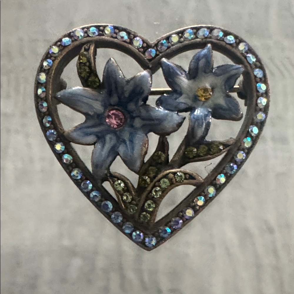 HOST PICK⭐️ Jay Strongwater Heart-shaped Floral Enamel Crystal Brooch Pin Flower